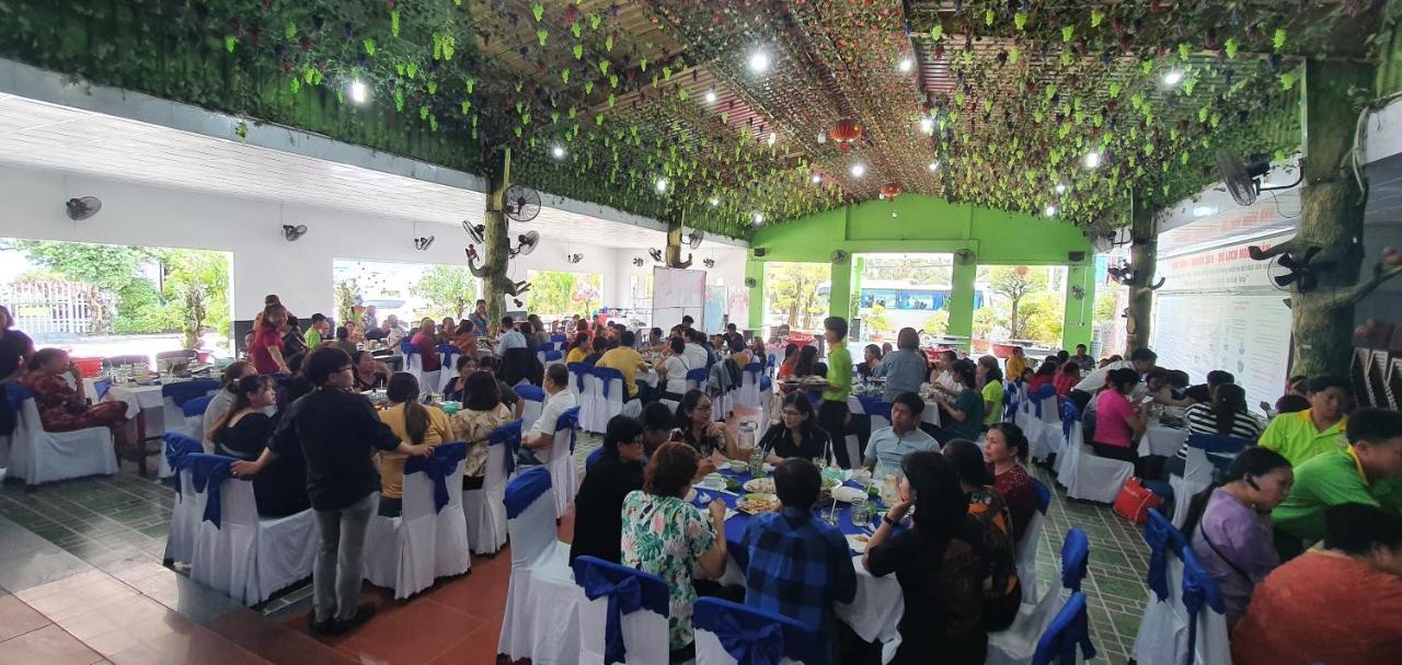 Khách Sạn Ngọc Hân Ap Vinh Phu Exterior foto