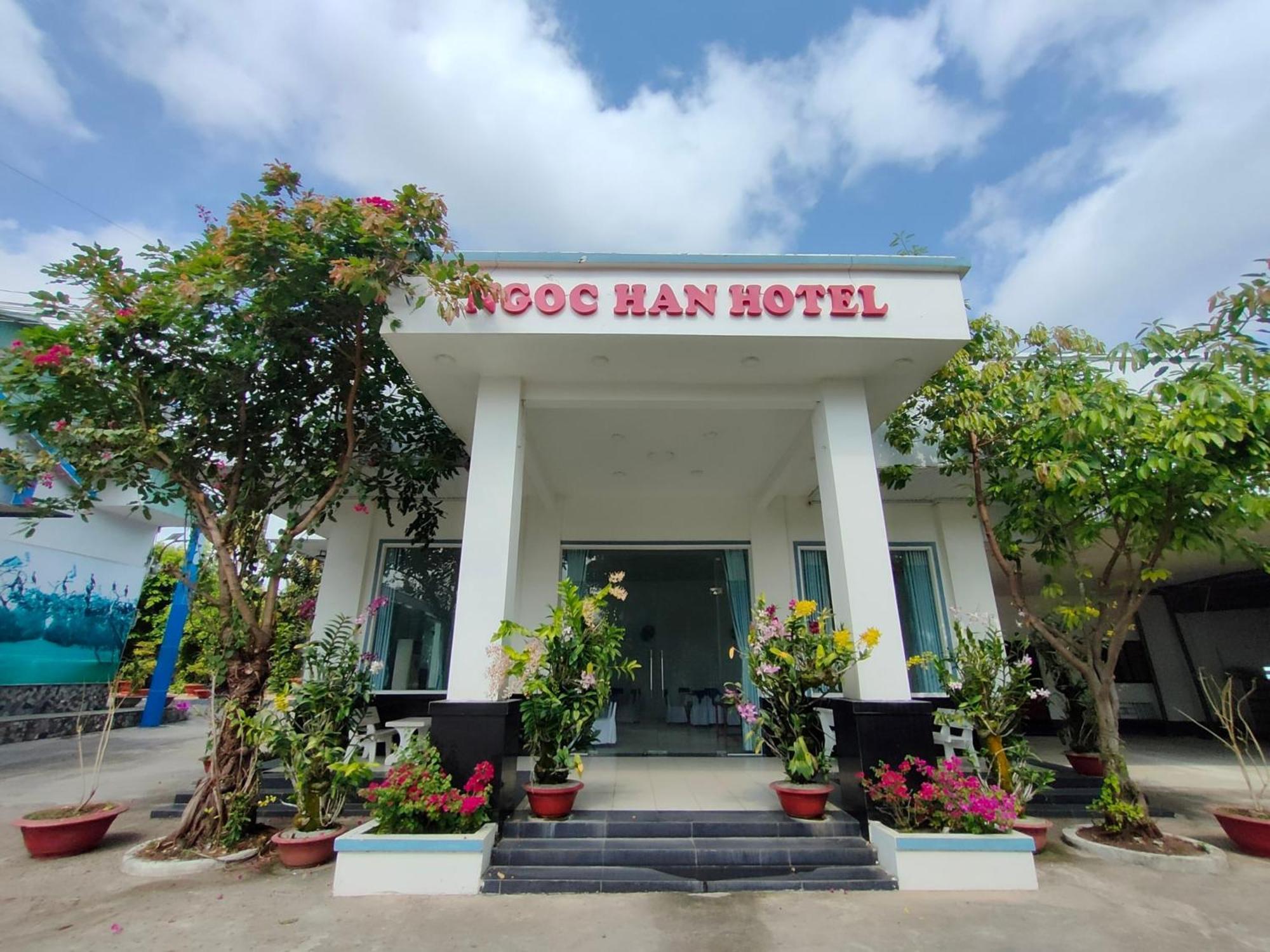 Khách Sạn Ngọc Hân Ap Vinh Phu Exterior foto