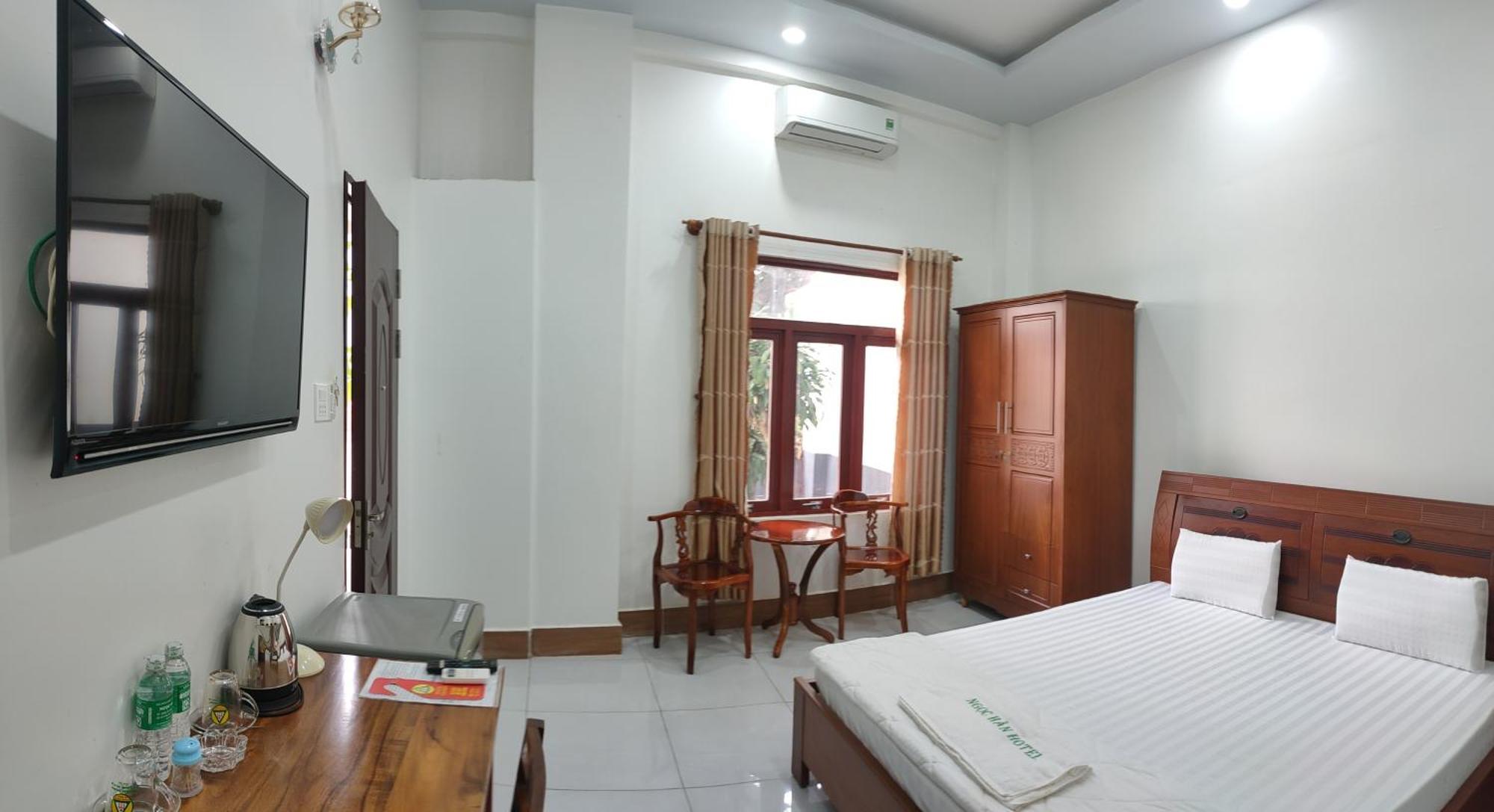 Khách Sạn Ngọc Hân Ap Vinh Phu Exterior foto