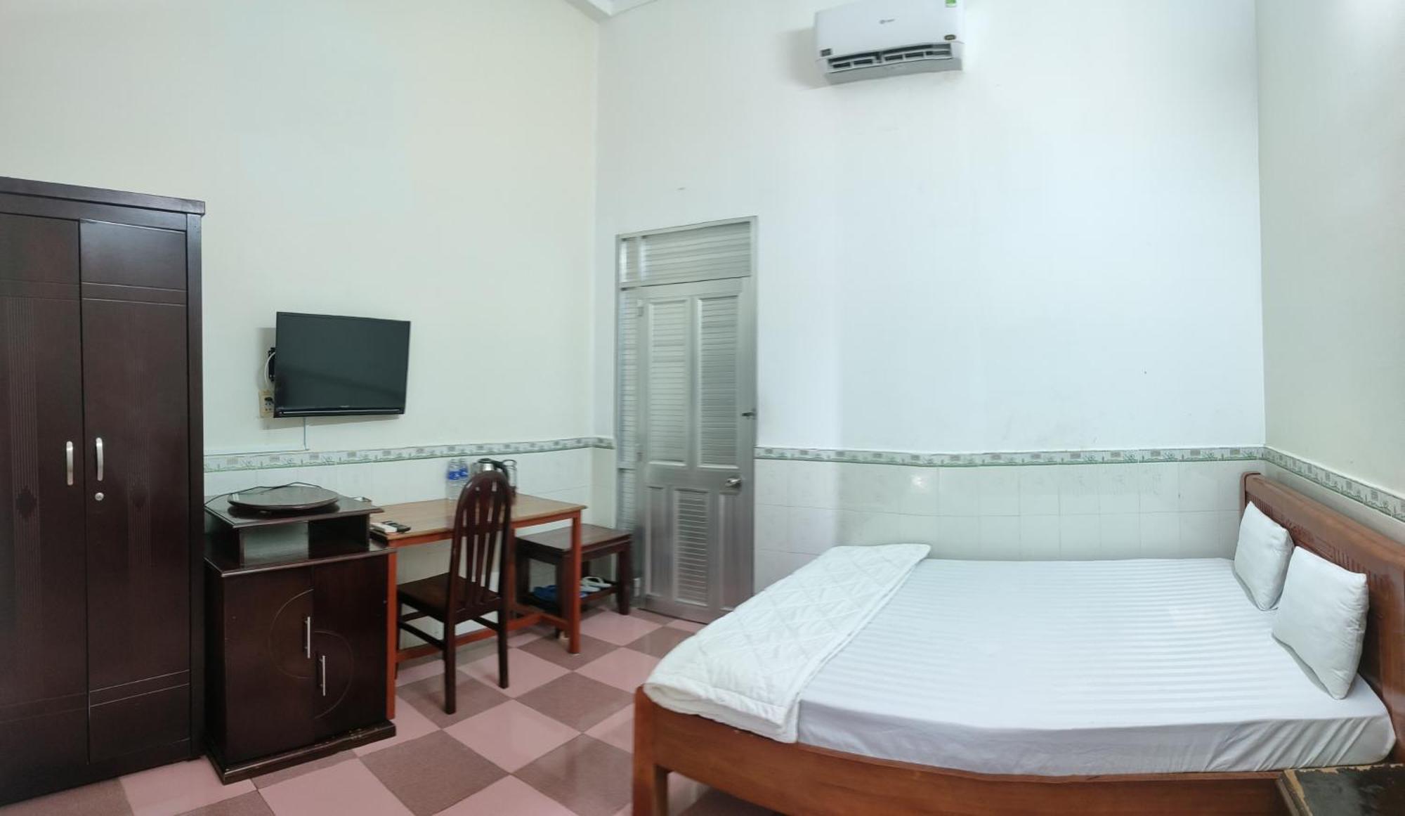 Khách Sạn Ngọc Hân Ap Vinh Phu Exterior foto