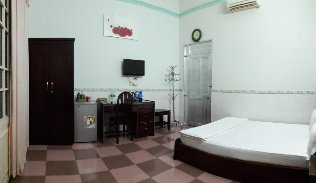 Khách Sạn Ngọc Hân Ap Vinh Phu Exterior foto