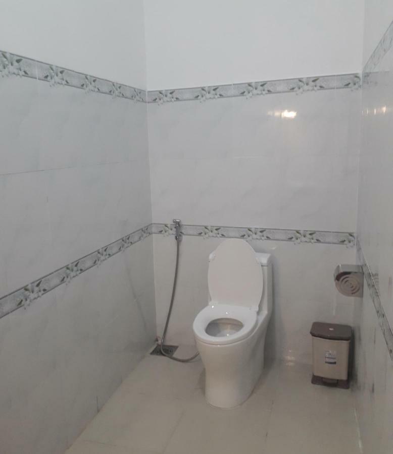 Khách Sạn Ngọc Hân Ap Vinh Phu Exterior foto