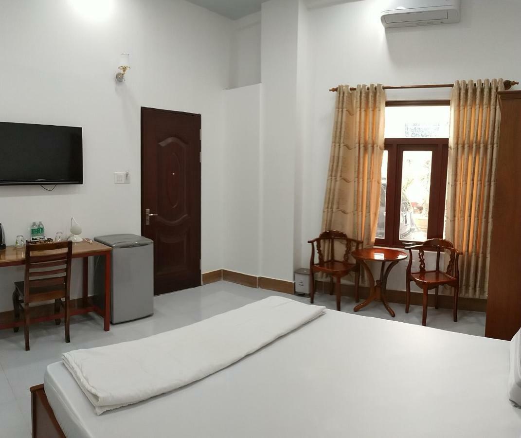 Khách Sạn Ngọc Hân Ap Vinh Phu Exterior foto